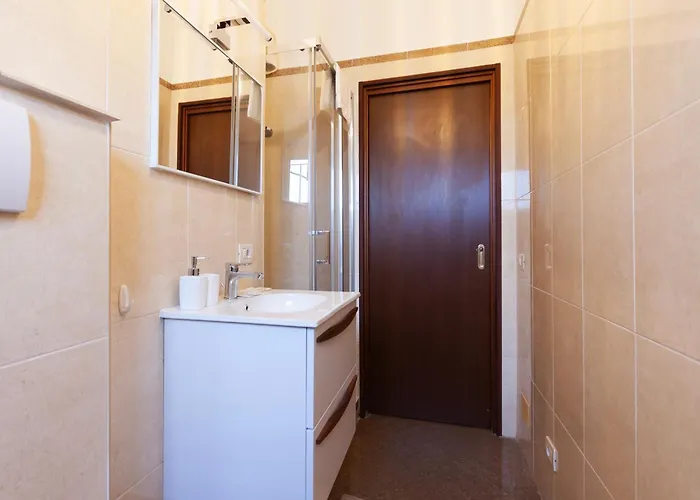 Youhosty - Paul Valery Bis Apartment *