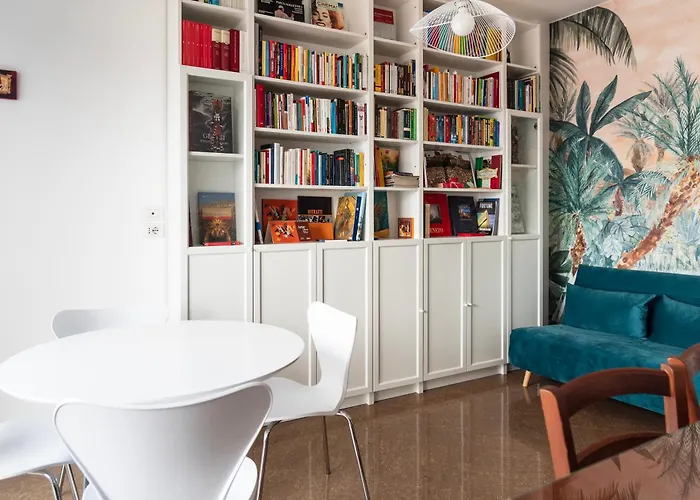 Youhosty - Paul Valery Bis Apartment Mailand